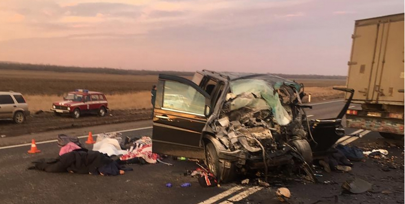 ДТП с грузовиком и автобусом